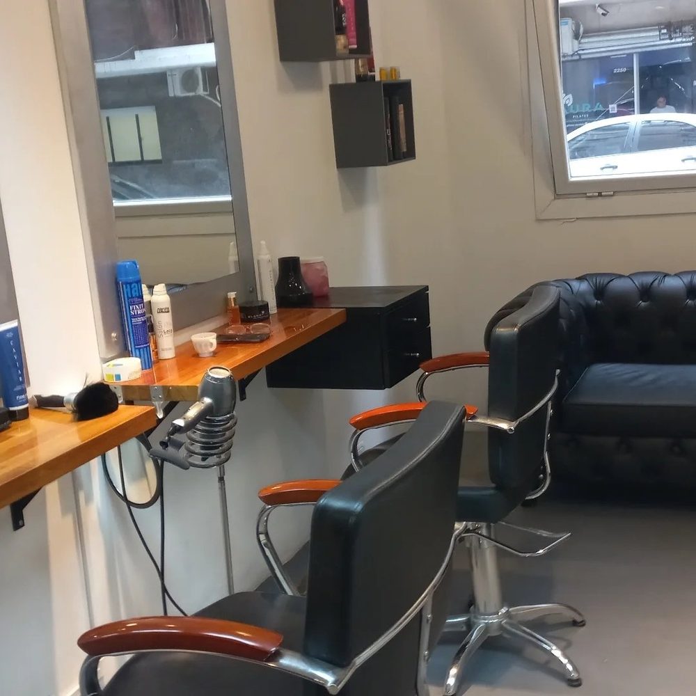 Interior del salón Oxígeno Peluquería en Recoleta